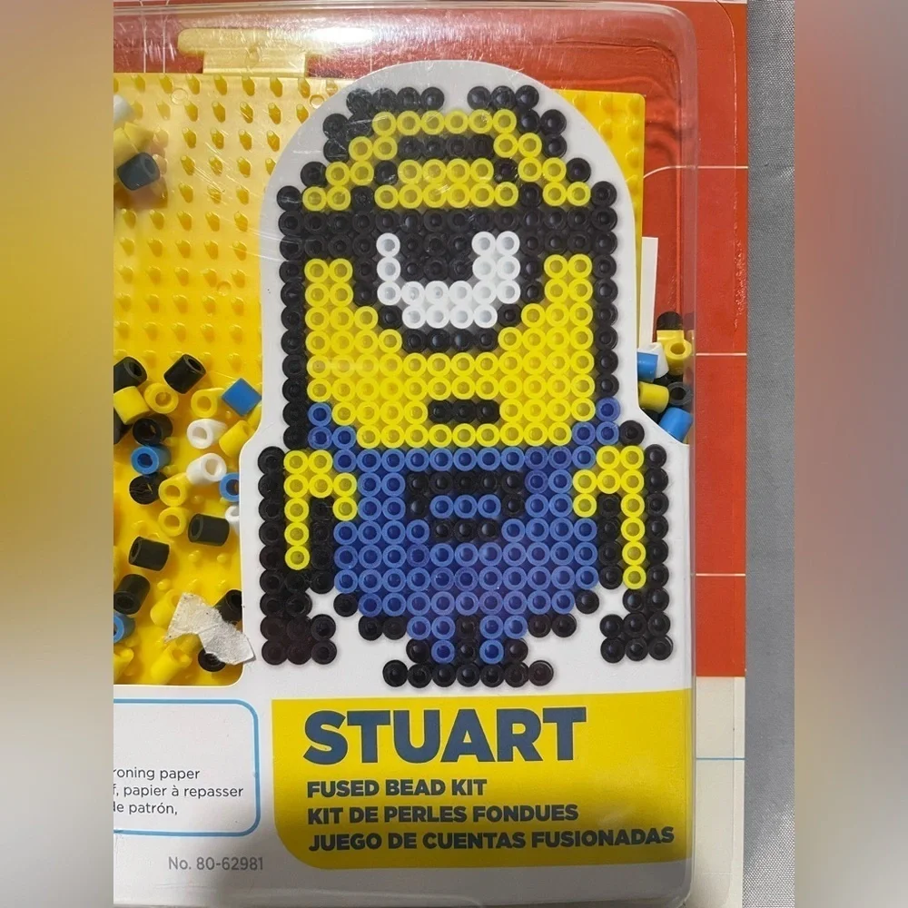 Perler Minions Stuart Fused Bead Kit - Yellow and Blue